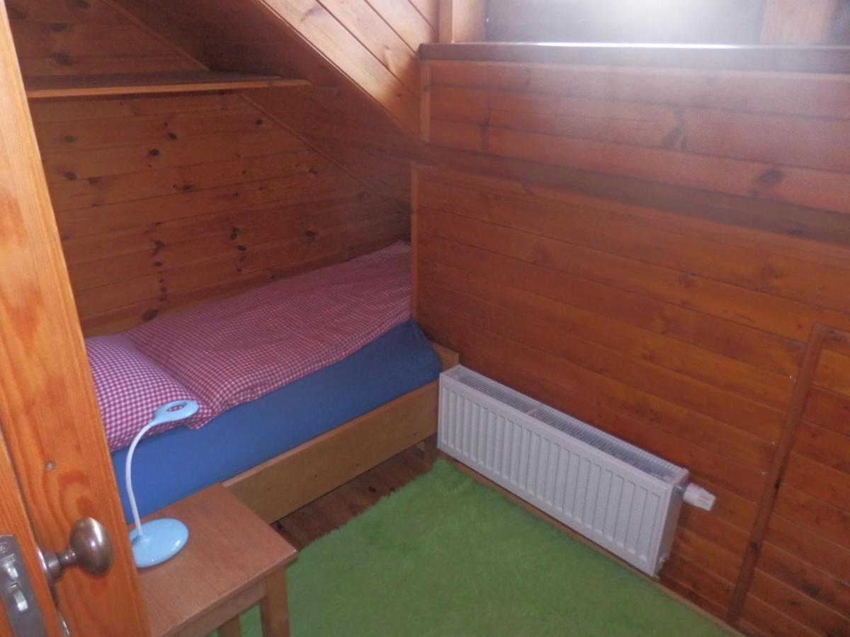 Pension Cortina Pec pod Snezkou Exterior foto